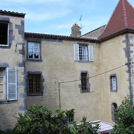 Bed and Breakfast Chateau De Bourrassol Menetrol Экстерьер фото